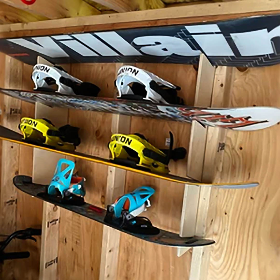 Sun Rise Sheds | HangThis Up | Snowboard Organizer